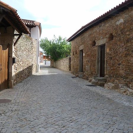 Casas De Campo Da Quinta Entre Rios มิแรนเดลา ภายนอก รูปภาพ