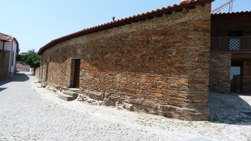 Casas De Campo Da Quinta Entre Rios มิแรนเดลา ภายนอก รูปภาพ